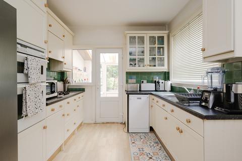 39 Rayleigh Road, London, SW19 3RE