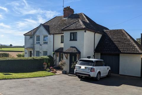 3 bedroom semi-detached house for sale, Radford Road, Evesham WR11