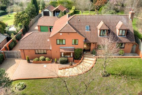 6 bedroom detached house for sale, Strethall Road, Saffron Walden CB11