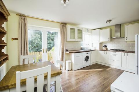 3 bedroom end of terrace house for sale, Chiserley Gardens, Hebden Bridge HX7