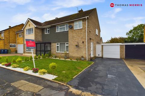 3 bedroom semi-detached house for sale, Abbots Crescent, Cambridgeshire PE27