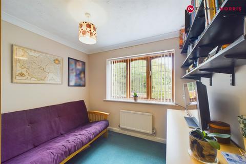 15 Beezling Close, Eaton Ford, St Neots, PE19 7QU