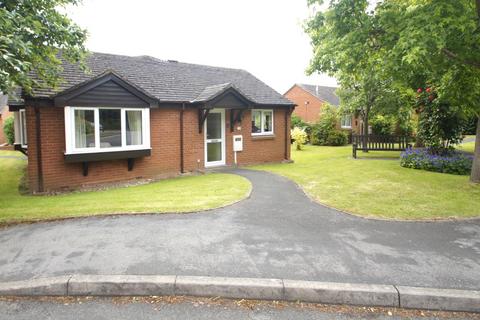 2 bedroom bungalow for sale, Ashdene Gardens, Warwickshire CV8