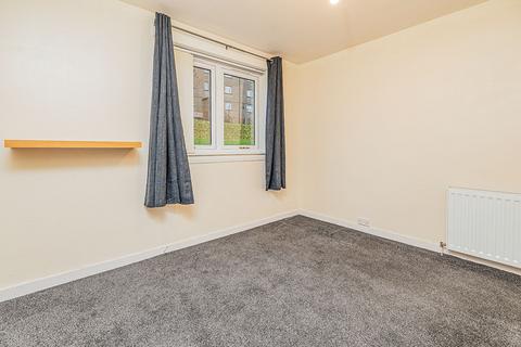 2 bedroom flat to rent, Loganlee Terrace, Dundee DD2