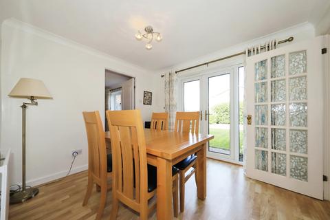 4 bedroom detached house for sale, Warwick Avenue, Wolverhampton WV6