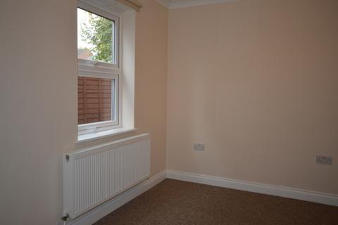 1 bedroom flat to rent, New Street Close, Hampshire SP10