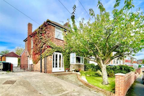 3 bedroom semi-detached house for sale, Clayton Avenue, Rotherham S63