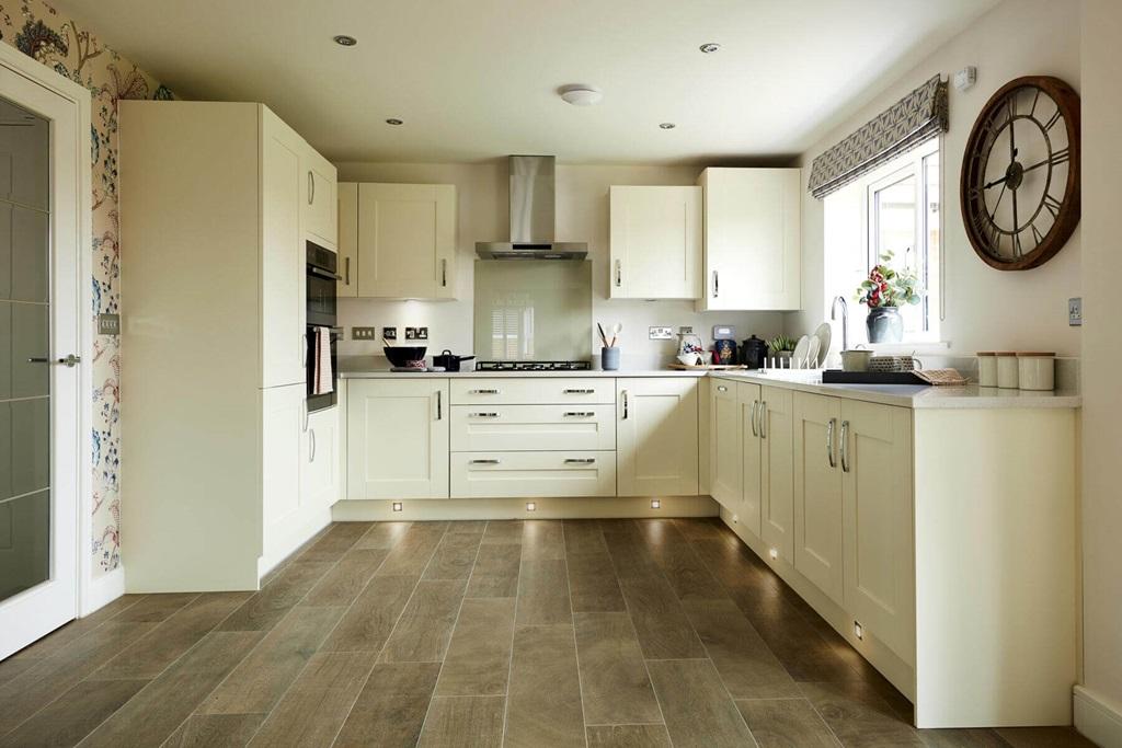 A spacious kitchen is perfect for entertaining...