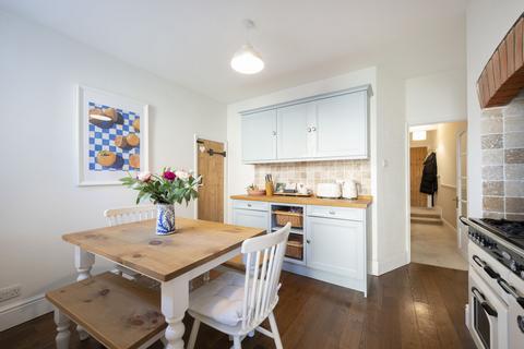 1 bedroom flat to rent, Revelstoke Road, SW18