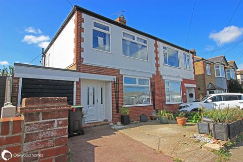 3 bedroom semi-detached house for sale, Park Avenue, Birchington