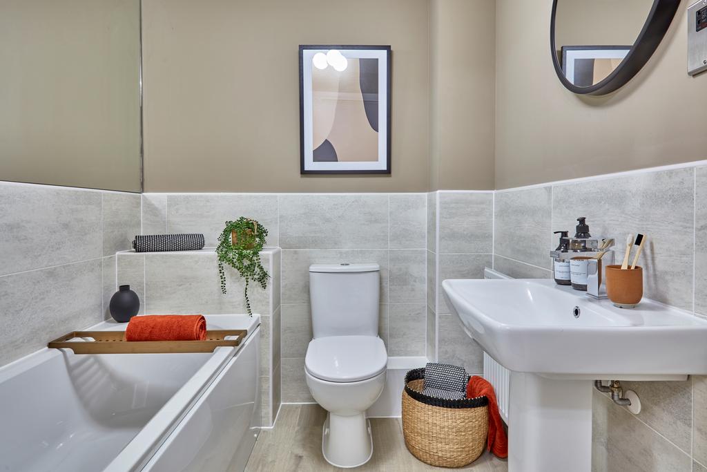 Family bathroom in the Kenford 2 bedroom home