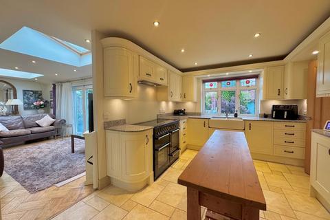 5 bedroom detached house for sale, Old Walcot, Swindon SN3