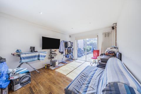 43 Rancliffe Gardens, London, SE9 6JZ