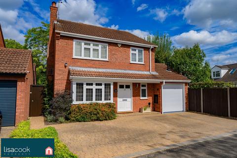 4 bedroom detached house for sale, Ashridge Drive, St. Albans AL2