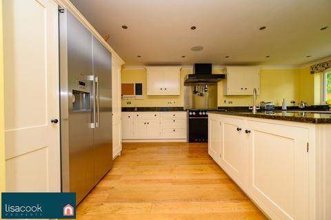 55 Ashridge Drive, Bricket Wood, St Albans, AL2 3SR