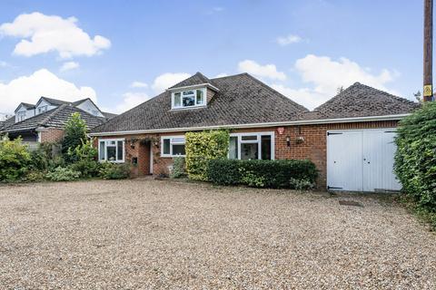 4 bedroom detached house for sale, Swallowfield Street, Reading RG7