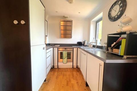 2 bedroom apartment to rent, Aquatico, Guildford GU1
