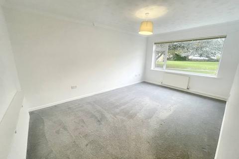 2 bedroom ground floor flat to rent, Waterford Place, Highcliffe BH23