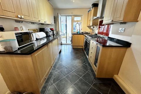 4 bedroom end of terrace house for sale, Elm Avenue, Poulton-Le-Fylde FY6