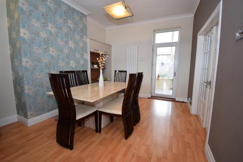 4 bedroom terraced house for sale, Birchington Avenue, South Shields