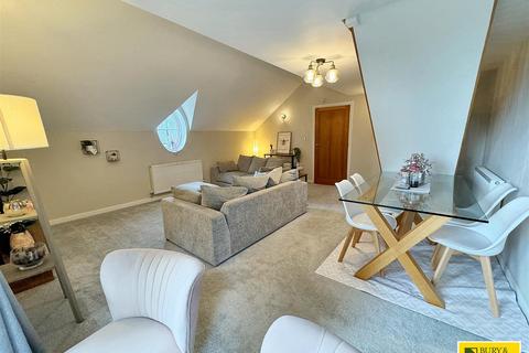 2 bedroom apartment for sale, Corbar Road, Buxton