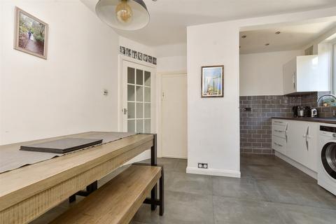 3 bedroom terraced house for sale, Famet Gardens, Kenley, Surrey