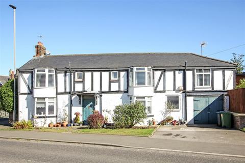 7 bedroom detached house for sale, Thirsk Road, Northallerton