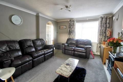 3 bedroom semi-detached house for sale, Fern Close, Eastbourne BN23