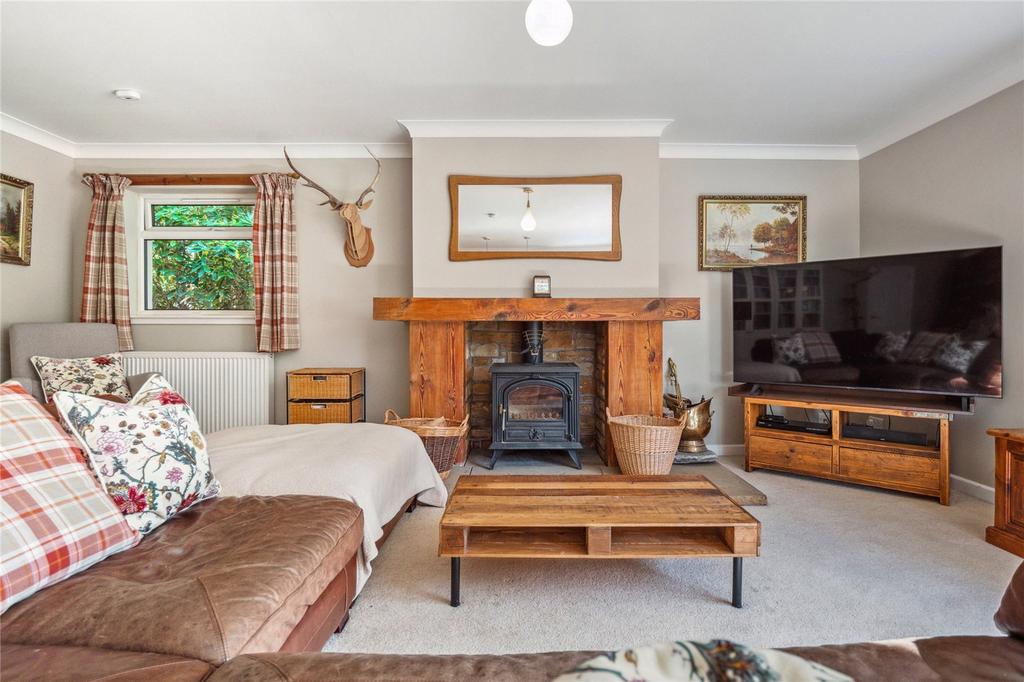 Sitting/Dining Room