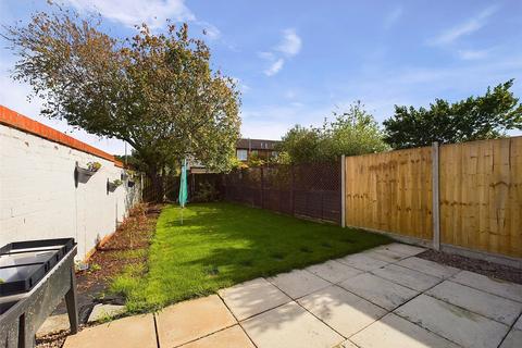 2 bedroom end of terrace house for sale, Redding Close, Quedgeley, Gloucester, Gloucestershire, GL2