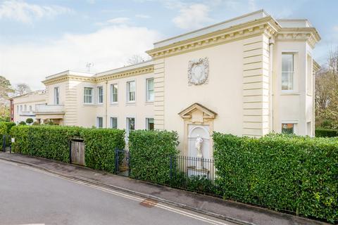 2 bedroom apartment for sale, Brook Avenue, Ascot