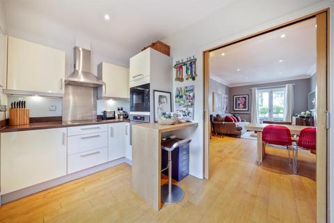 2 bedroom apartment for sale, Brook Avenue, Ascot