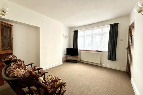 2 bedroom terraced house for sale, Mount Road, Chessington, Surrey. KT9 1JQ