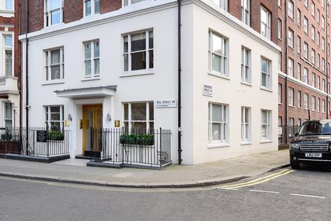 Studio to rent, 39 Hill Street, London W1J