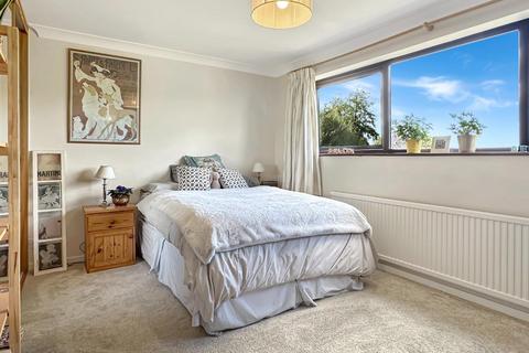 13 Fairway, Girton, Cambridge, CB3 0QF
