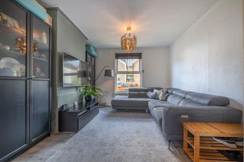 15 Newbury Road, Bromley, BR2 0QN