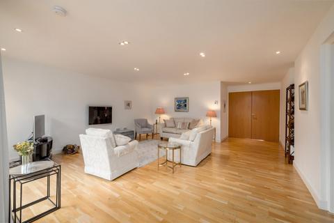 2 bedroom flat for sale, 4/3 The Cedars, Edinburgh, EH13 0PL