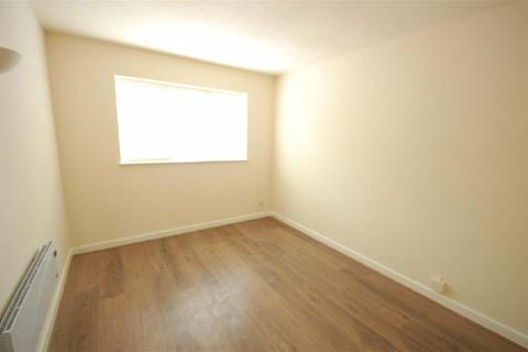 1 bedroom flat for sale, St Christophers Gardens Thornton Heath