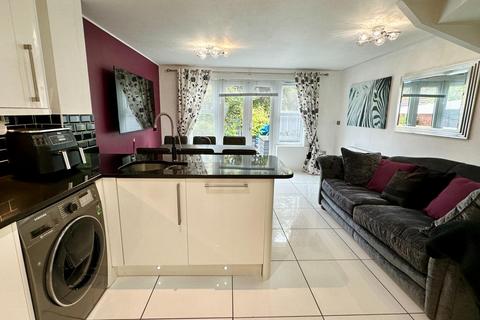 3 bedroom end of terrace house for sale, Dundee Drive, Bristol