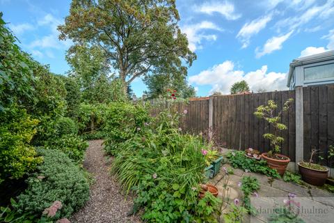 7 Compton Mews, Leek, ST13 5DE