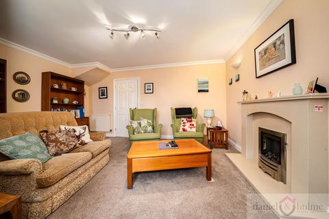 7 Compton Mews, Leek, ST13 5DE