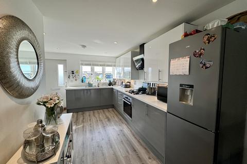 2 bedroom terraced house for sale, Rosefinch Way, Eastbourne, East Sussex, BN23