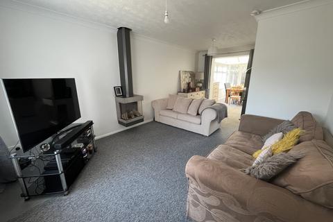 3 bedroom semi-detached house for sale, Kersey Road, Felixstowe IP11