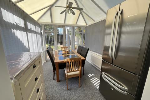 3 bedroom semi-detached house for sale, Kersey Road, Felixstowe IP11
