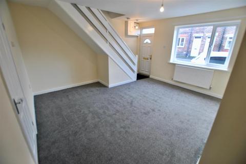 2 bedroom property to rent, Pine Street, Grange Villa, Chester Le Street