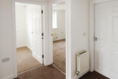 2 bedroom flat to rent, Cashel Court, Manchester M27