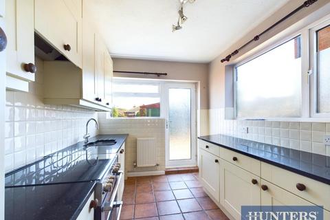 3 bedroom semi-detached house to rent, Eden Road, Beverley, HU17 7HD