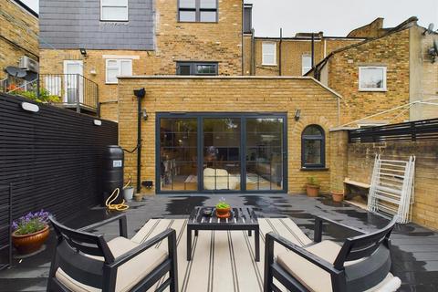 3 bedroom duplex for sale, Brooke Road, Stoke Newington, N16