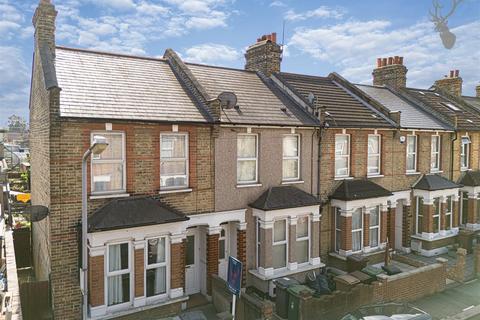 3 bedroom end of terrace house for sale, Westward Road, London E4