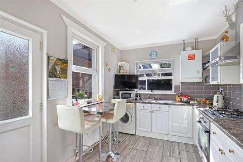 3 bedroom end of terrace house for sale, Westward Road, London E4